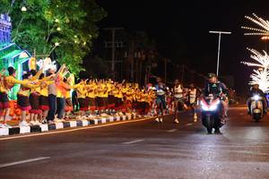 BIB: 
                            <button type="button" onclick="openModal(24167437)" class="btn btn-primary btn-sm float-right btn-popup" data-toggle="modal" data-target=".modal-high-quality">
                        <i class="fas fa-shopping-cart"></i> Add to Cart
                    </button>
                                            <button type="button" onclick="isThisMe(24167437, true)" class="btn btn-success btn-sm float-right btn-popup btn-isme hidden" data-toggle="tooltip" data-placement="bottom" title="นี่คือรูปของคุณใช่ไหม คลิกที่นี่เพื่อเอาเข้าอัลบั้ม">
                        <i class="fas fa-plus"></i> Add to album
                    </button>
                    <button type="button" onclick="isThisMe(24167437, false)" class="btn btn-warning btn-sm float-right btn-popup btn-isnotme hidden">
                        <i class="fas fa-ban"></i> Remove from album
                    </button>